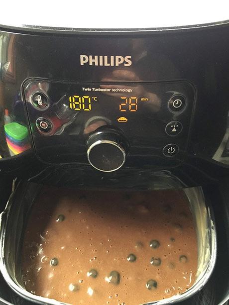 Entertaining is easy with the Philips Airfryer XXL