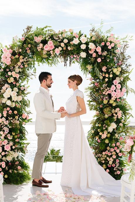 Elegant luxury styled shoot in Mykonos elegant-luxury-styled-shoot-mykonos_02