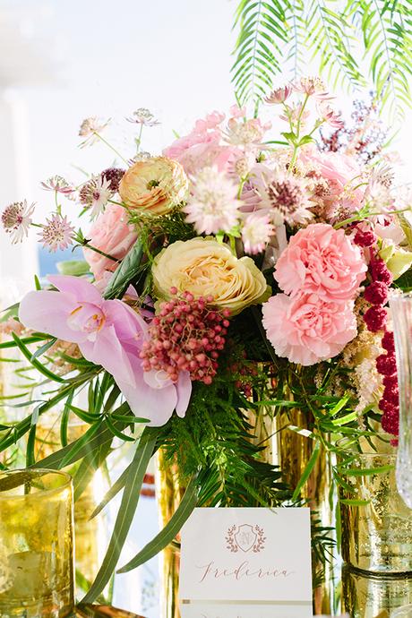 Elegant luxury styled shoot in Mykonos elegant-luxury-styled-shoot-mykonos_07x