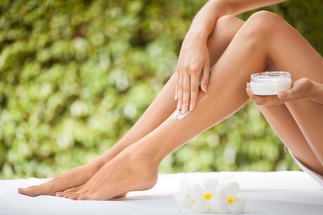 How to Keep Your Legs Silky Smooth During the Winter