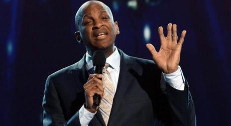 Donnie McClurkin Has Been In A Serious Car Accident #PrayersUp