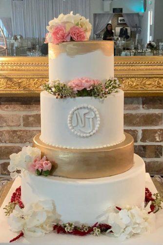 metallic wedding cake simle cake with flower mariasdreamcakes