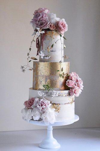 metallic wedding cake white cake with cold and flower laombrecreations