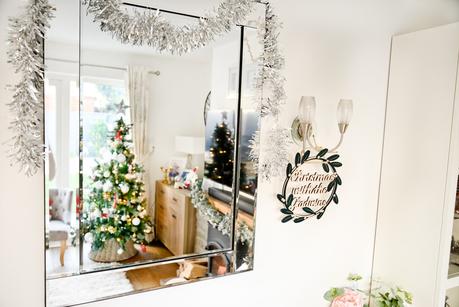 Getting Our Home Ready For Christmas With Dulux EasyCare & Dulux QuickDry Satinwood Paint