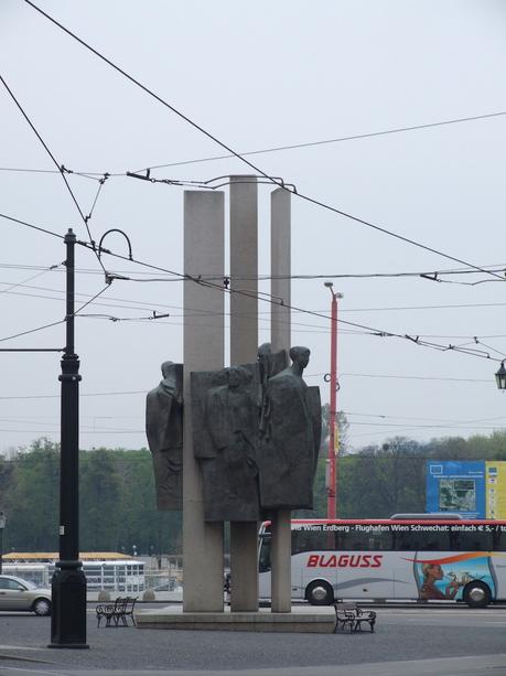 Travel: Popular statues of Bratislava