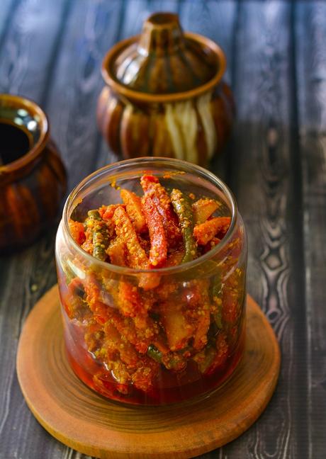Gajar Mooli Ka Achar ,Carrot and Radish Pickle