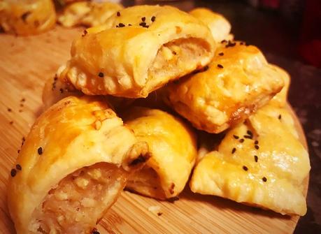 Recipe: Pork, Apple and Clementine Sausage Rolls