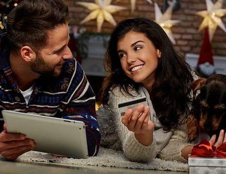 best wedding registry couple shopping online together