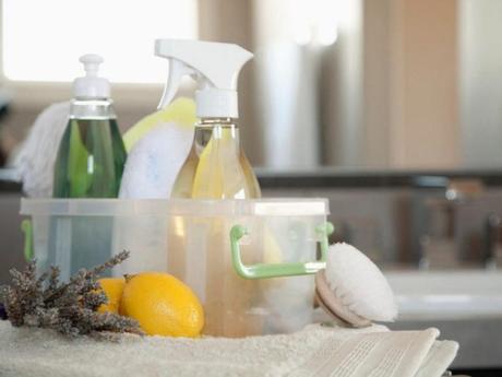 5 DIY cleaning hacks to make your office cleaner