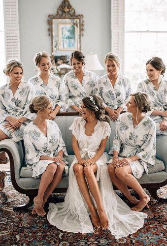 bridesmaids photos get ready photos bethanysmallphoto