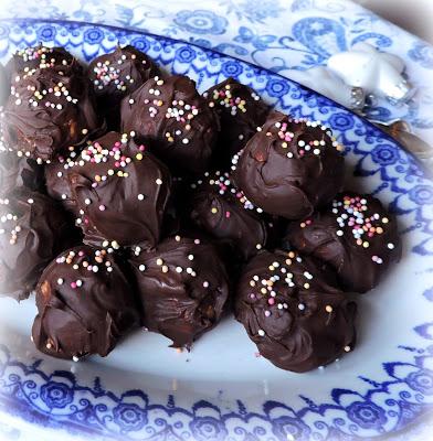 Leona's Peanut Butter Balls