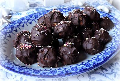 Leona's Peanut Butter Balls