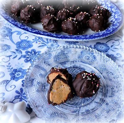 Leona's Peanut Butter Balls