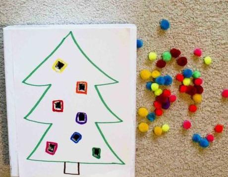 Even little babies and toddlers can enjoy the holiday season with these Christmas Activities for Babies and Toddlers that also help develop motor skills!