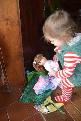 An Unedited Batch of Christmas Day Pictures