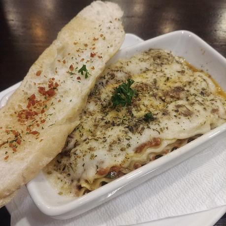 Cafe Perene: Ayala Malls Feliz Cafe Perene: Ayala Malls Feliz