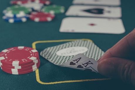Tips For Choosing An Excellent Online Casino - Must Be Licensed