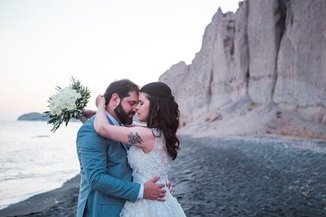 dreamy-wedding-santorini-peach-white-colors_02