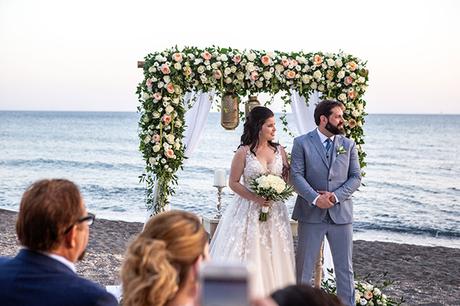 dreamy-wedding-santorini-peach-white-colors_17