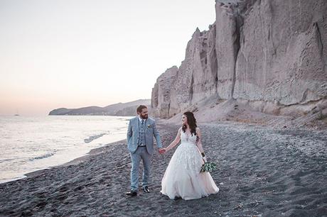 dreamy-wedding-santorini-peach-white-colors_32