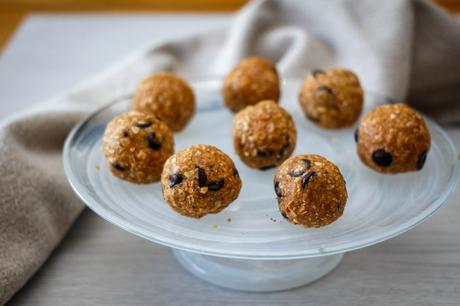 No Bake Chocolate Chip Cookie Bites