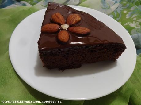 GÂTEAU AU CHOCOLAT / CHOCOLATE CAKE / BIZCOCHO DE CHOCOLATE / كيك الشوكولاتة