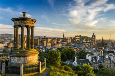 A Quick Travel Guide To Edinburgh, Scotland!