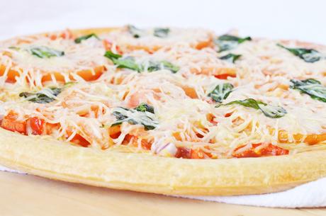 Healthy Homemade Vegetarian Pizza