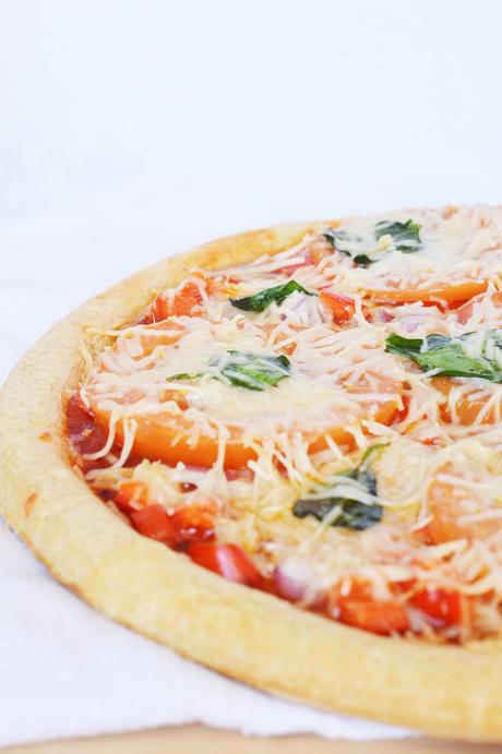 Healthy Homemade Vegetarian Pizza