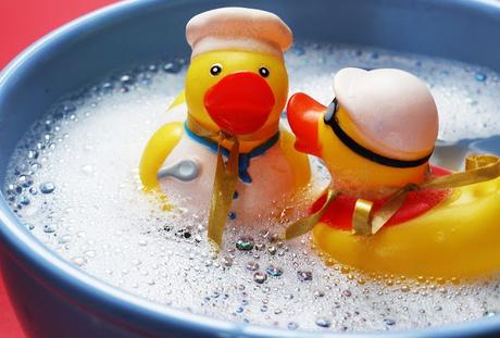 Image: Rubber Duckies, by MonikaP on Pixabay