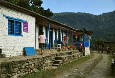 A MOUNTAIN TEAHOUSE STAY IN NEPAL  Guest Post by Caroline Hatton