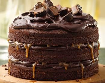 TALL, DARK AND STOUT CHOCOLATE LAYER CAKE