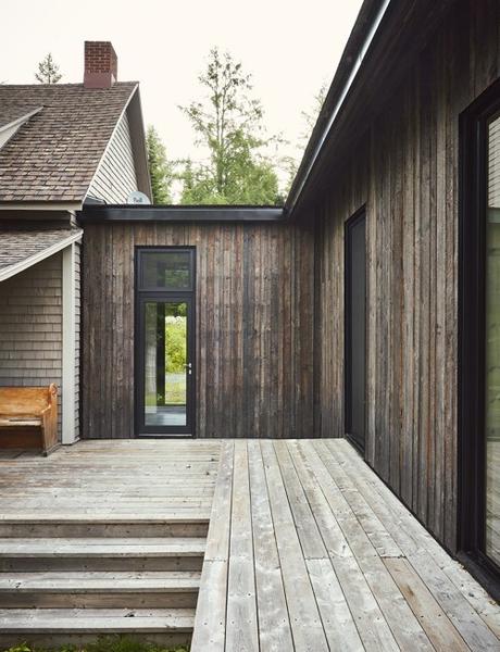Canadian Contemporary Architecture With Vertical Cedar Siding
