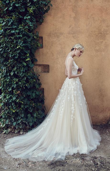 amazing-bridal-creations-fall-wedding-costarellos_05