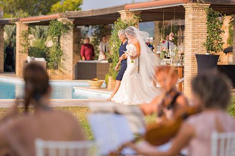 Romantic wedding with gold and peach details | Ourania & Jack romantic-wedding-gold-peach-details_14z