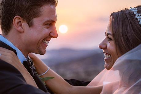 Romantic wedding with gold and peach details | Ourania & Jack romantic-wedding-gold-peach-details_01x