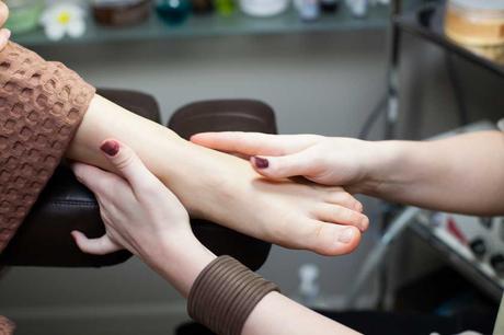 Top10 Awesome and Amazing Tips to have Pretty Toenails