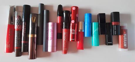 Red lipstick declutter