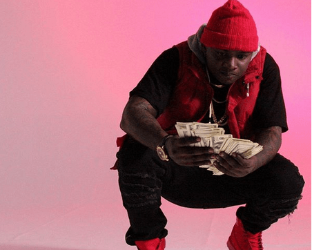 Kula pesa yako peke yako boss! Khaligraph angers fans for flaunting money on social mediaÂ 