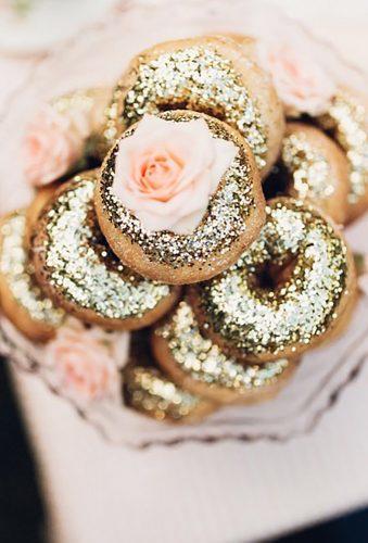 donut wedding decor trend gold sparkle donuts Miss Gen