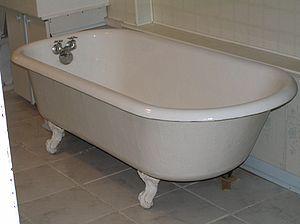 Private cast iron bathtubs with porcelain inte...
