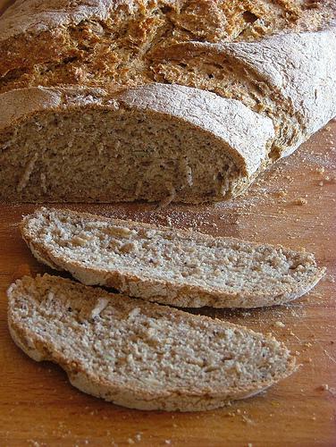 whole wheat bread - fullkorns bröd - pane integrale