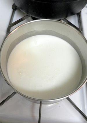 Gelatin-free Strawberry & Lemon Panna Cotta - Cream & Milk to boil