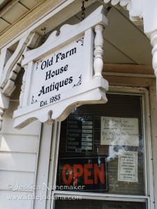 Old Farmhouse Antiques in Hebron, Indiana