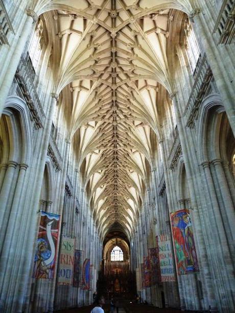 things to do in winchester_winchester cathedral ceiling