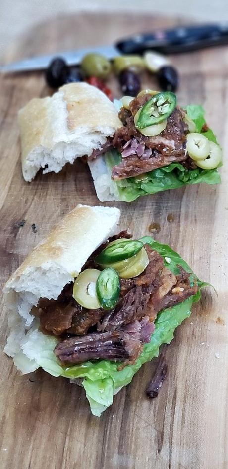 slow cooker beef short rib sandwiches
