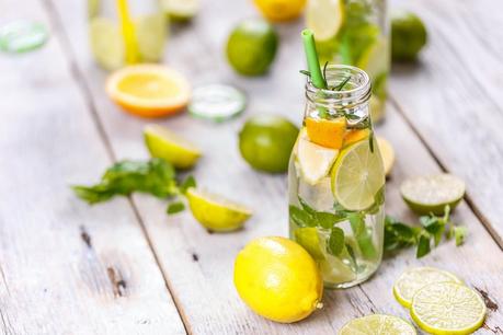 10 Recipes for Detox Water