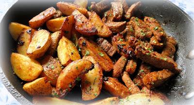 Garlic Steak Bites & Potatoes