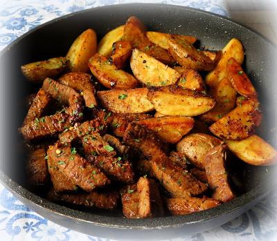 Garlic Steak Bites & Potatoes