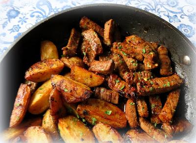 Garlic Steak Bites & Potatoes